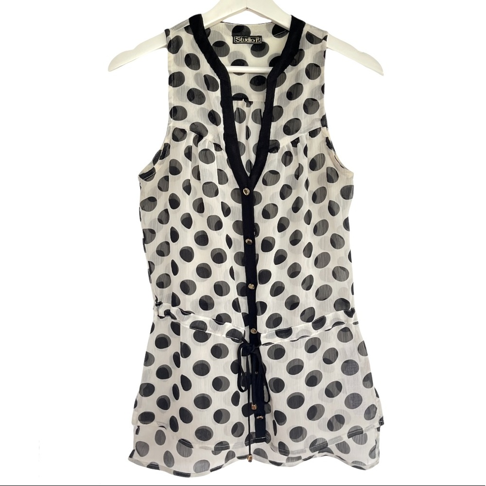 ⚫️⚪️ 𝐏𝐨𝐥𝐤𝐚 𝐓𝐨𝐩 🖤